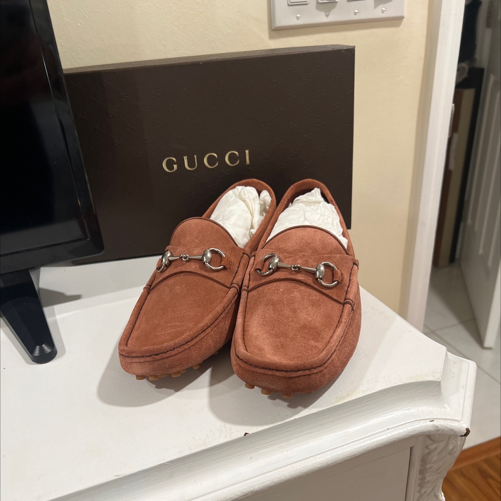 BNIB Gucci mens suede loafers size 9